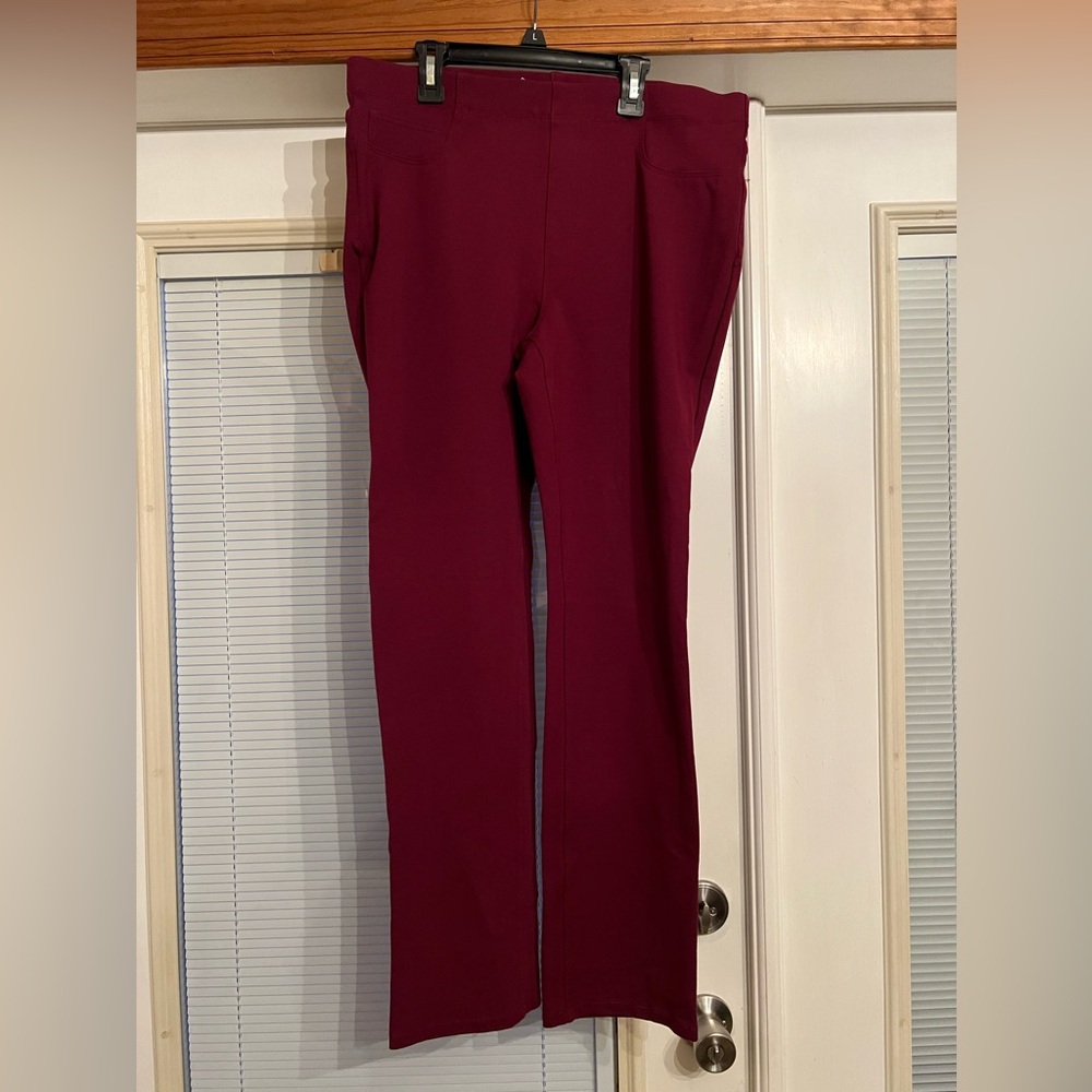 Maroon stretch dress pants